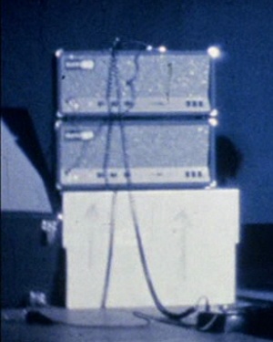 6 Aug. 1968, Music Hall, Boston, closeup of John’s two stacked Sunn 200S amplifiers, with unknown pedal or splitter on stage.