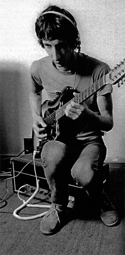 Ca. Spring 1969, recording sessions for Tommy, with unlabeled customized Sound City L100 amplifier head, with Hiwatt-style chicken head knobs.