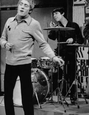 Keith playing Trixon kit on Ready Steady Go, 29 Jan. 1965.