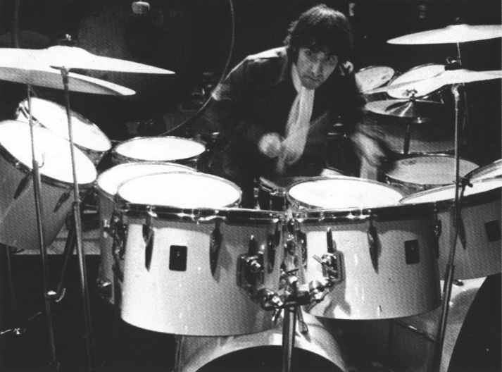 1975–1976 Premier cream/white kit | Keith Moon’s Drumkits | Whotabs