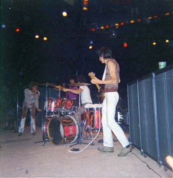 14 July 1968, Musicarnival, Ohio, with Sunn Orion detail.