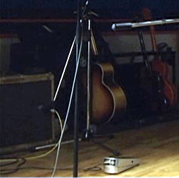 In the studio, ca. 1999, with the Edwards pedal. The ’59 Bandmaster is visible in the background.